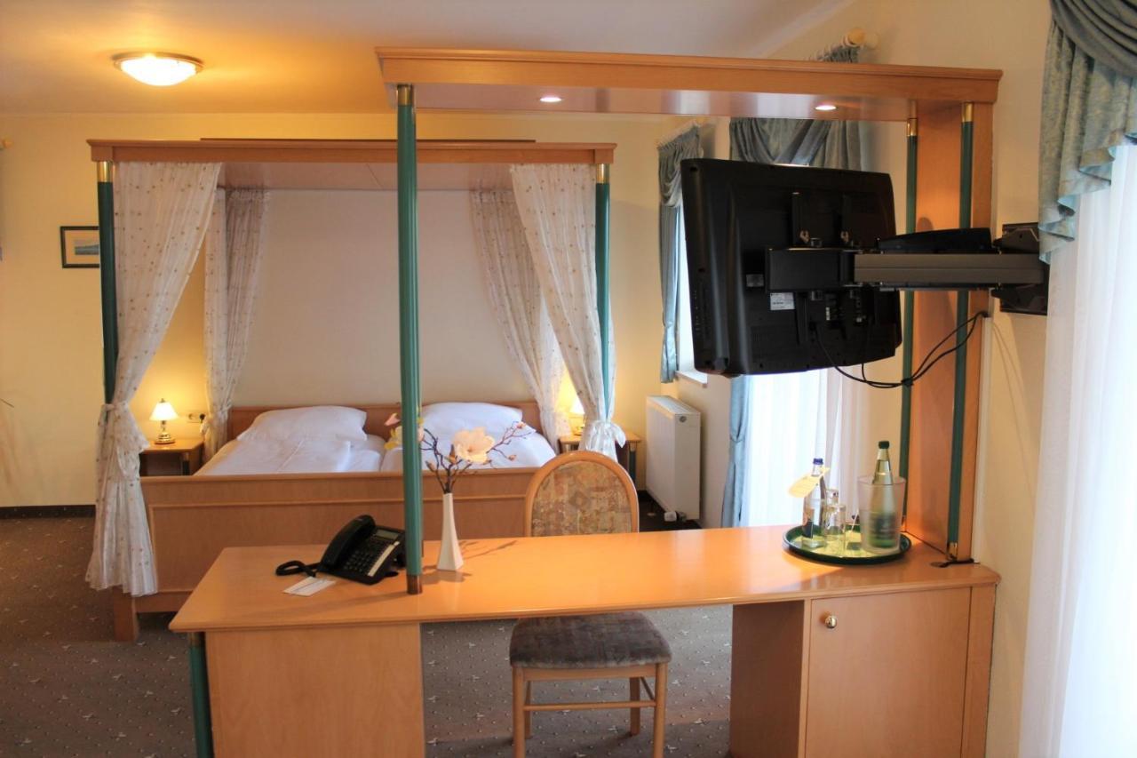 Hotel Wolfringmuehle Fensterbach Bagian luar foto